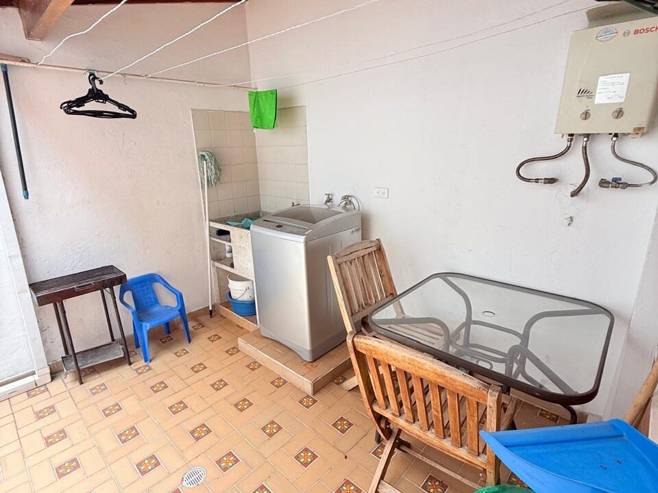 6874512b-f1c5-451b-89ca-34002b9f4c63